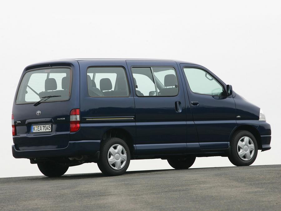  Toyota Hiace 2006 года  (фото 25 из 27)